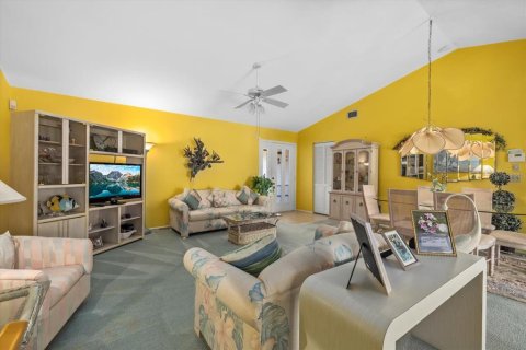 House in Englewood, Florida 2 bedrooms, 157.19 sq.m. № 1877190 - photo 30