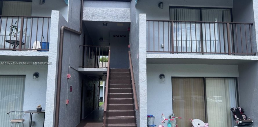 Condo à Miami, Floride, 3 chambres № 1923913