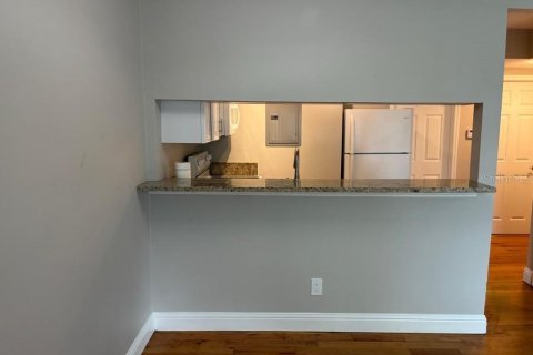 Copropriété à louer à Tampa, Floride: 2 chambres, 73.58 m2 № 2420223 - photo 6
