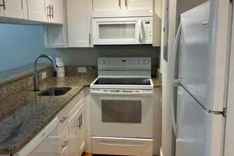 Copropriété à louer à Tampa, Floride: 2 chambres, 73.58 m2 № 2420223 - photo 7