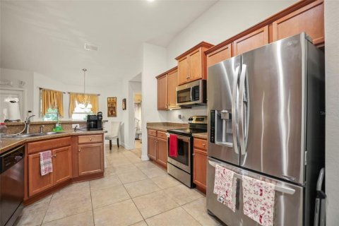 Casa en venta en Spring Hill, Florida, 4 dormitorios, 216.46 m2 № 1832183 - foto 3
