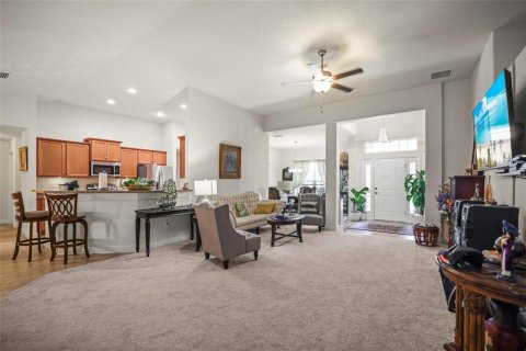 Casa en venta en Spring Hill, Florida, 4 dormitorios, 216.46 m2 № 1832183 - foto 4