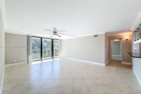 Снять в аренду кондоминиум в Форт-Лодердейл, Флорида 2 спальни, 103.12м2, № 2043554 - фото 9