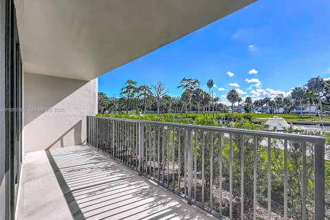 Снять в аренду кондоминиум в Форт-Лодердейл, Флорида 2 спальни, 103.12м2, № 2043554 - фото 26