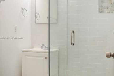 Copropriété à louer à Miami Beach, Floride: 1 chambre, 39.02 m2 № 2385205 - photo 16