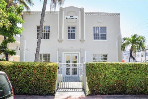 Condo à Miami Beach, Floride, 1 chambre  № 2385205
