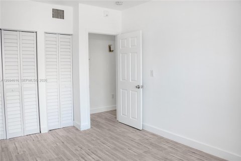 Copropriété à louer à Miami Beach, Floride: 1 chambre, 39.02 m2 № 2385205 - photo 11