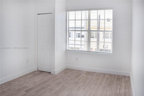 Copropriété à louer à Miami Beach, Floride: 1 chambre, 39.02 m2 № 2385205 - photo 12