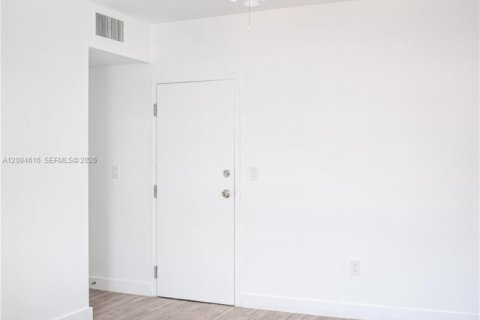 Copropriété à louer à Miami Beach, Floride: 1 chambre, 39.02 m2 № 2385205 - photo 5
