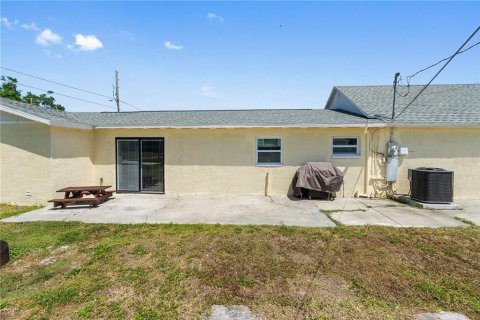 House in Zolfo Springs, Florida 3 bedrooms, 142.7 sq.m. № 1636801 - photo 24