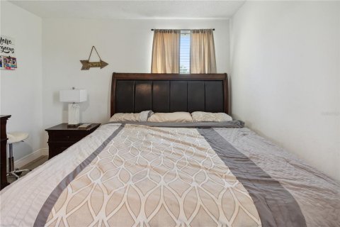 House in Zolfo Springs, Florida 3 bedrooms, 142.7 sq.m. № 1636801 - photo 14
