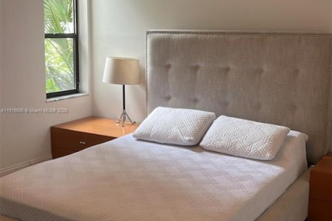 Купить кондоминиум в Майами, Флорида 2 спальни, 116.69м2, № 1970596 - фото 17