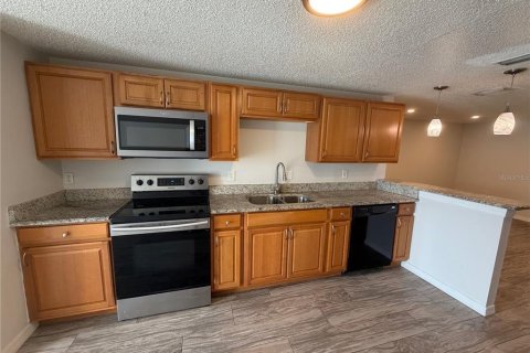 Appartement à louer à Bradenton, Floride: 2 chambres, 95.88 m2 № 2339225 - photo 2