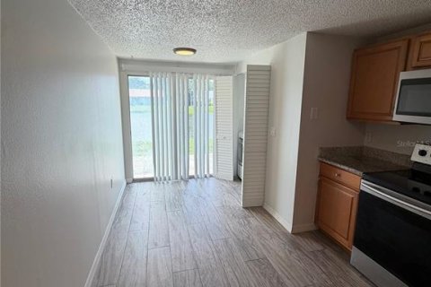 Appartement à louer à Bradenton, Floride: 2 chambres, 95.88 m2 № 2339225 - photo 5