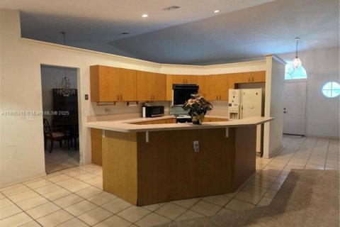 Villa ou maison à vendre à St. Lucie, Floride: 3 chambres, 190.54 m2 № 1948112 - photo 11
