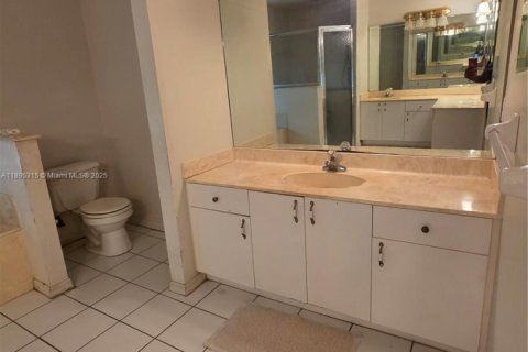Villa ou maison à vendre à St. Lucie, Floride: 3 chambres, 190.54 m2 № 1948112 - photo 10