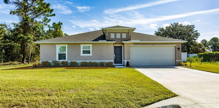 House in Palm Coast, Florida 4 bedrooms, 153.47 sq.m. № 2234397