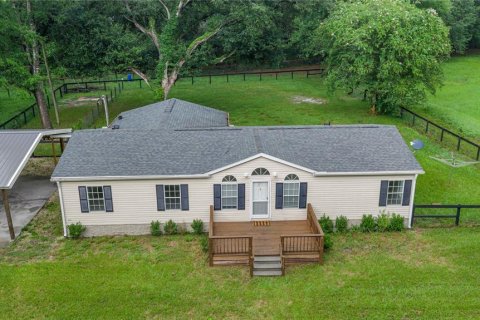 House in Morriston, Florida 3 bedrooms, 168.9 sq.m. № 2398297 - photo 2
