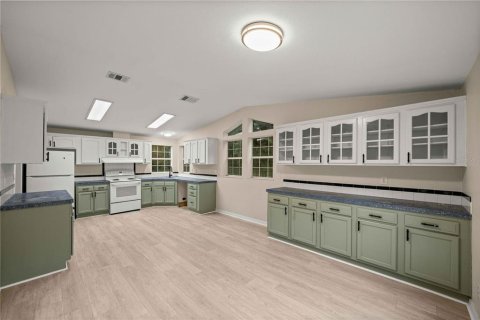 House in Morriston, Florida 3 bedrooms, 168.9 sq.m. № 2398297 - photo 13