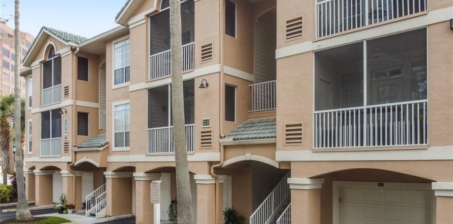 Condo à Tampa, Floride, 1 chambre № 2419746