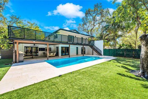 House in Pinecrest, Florida 5 bedrooms, 282.33 sq.m. № 1949102 - photo 5
