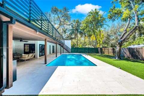 House in Pinecrest, Florida 5 bedrooms, 282.33 sq.m. № 1949102 - photo 18