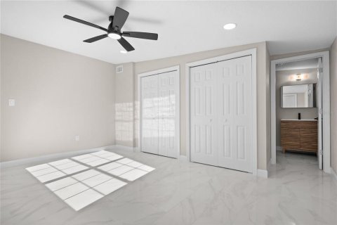 House in Tampa, Florida 4 bedrooms, 133.5 sq.m. № 1831880 - photo 9