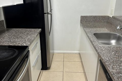 Condominio en alquiler en Coral Springs, Florida, 1 dormitorio, 55.56 m2 № 2058117 - foto 7