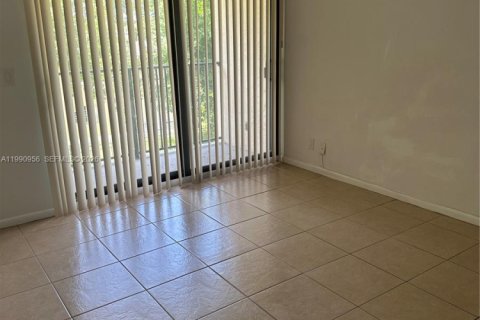 Condominio en alquiler en Coral Springs, Florida, 1 dormitorio, 55.56 m2 № 2058117 - foto 17