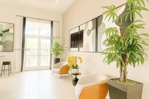 Condominio en alquiler en Miami, Florida, 3 dormitorios, 157.47 m2 № 2011755 - foto 11