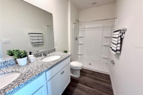 Townhouse in Davenport, Florida 3 bedrooms, 136.01 sq.m. № 1776962 - photo 17