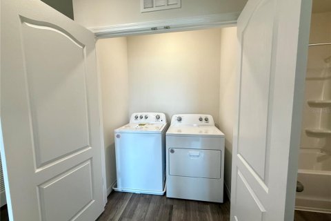 Townhouse in Davenport, Florida 3 bedrooms, 136.01 sq.m. № 1776962 - photo 26