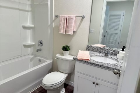Townhouse in Davenport, Florida 3 bedrooms, 136.01 sq.m. № 1776962 - photo 25
