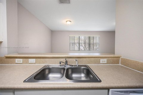Condo in Homestead, Florida, 3 bedrooms  № 1684064 - photo 25