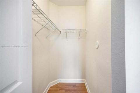 Condo in Homestead, Florida, 3 bedrooms  № 1684064 - photo 6
