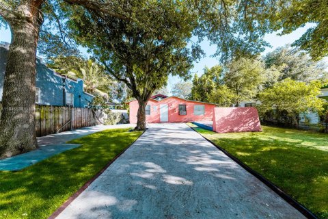 Casa en venta en Miami, Florida, 3 dormitorios, 82.13 m2 № 1842366 - foto 10
