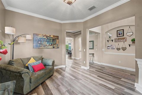 House in Dover, Florida 4 bedrooms, 263.84 sq.m. № 2345012 - photo 5