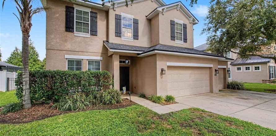 House in Dover, Florida 4 bedrooms, 263.84 sq.m. № 2345012