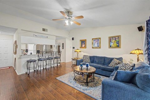 Casa en venta en Brandon, Florida, 3 dormitorios, 117.34 m2 № 2319269 - foto 18