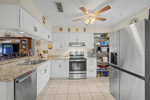 Casa en venta en Brandon, Florida, 3 dormitorios, 117.34 m2 № 2319269 - foto 10
