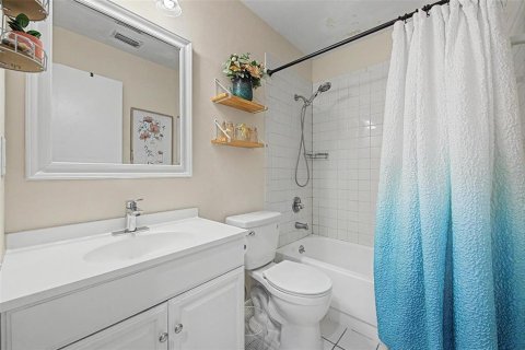 Casa en venta en Brandon, Florida, 3 dormitorios, 117.34 m2 № 2319269 - foto 27