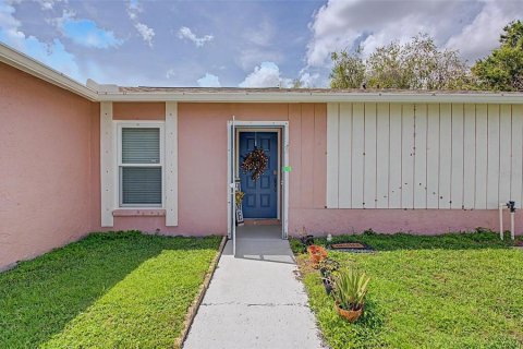 Casa en venta en Brandon, Florida, 3 dormitorios, 117.34 m2 № 2319269 - foto 5