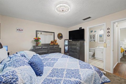 Casa en venta en Brandon, Florida, 3 dormitorios, 117.34 m2 № 2319269 - foto 21