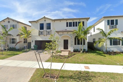Villa ou maison à Goulds, Floride 4 chambres, 237.46 m2 № 2368030