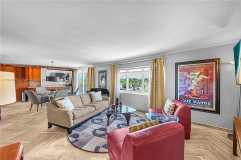 Condominio en venta en Fort Lauderdale, Florida, 2 dormitorios, 132.57 m2 № 1861304 - foto 9