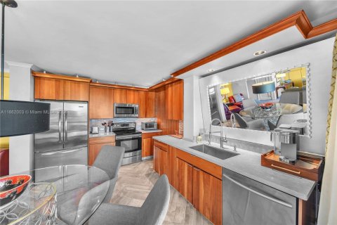 Condominio en venta en Fort Lauderdale, Florida, 2 dormitorios, 132.57 m2 № 1861304 - foto 5