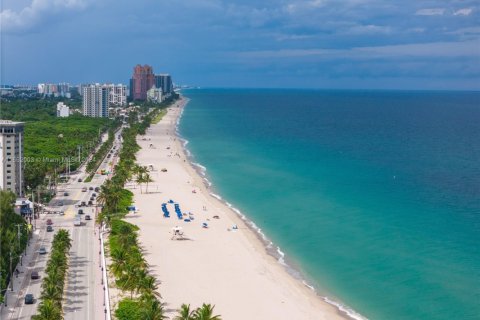 Condominio en venta en Fort Lauderdale, Florida, 2 dormitorios, 132.57 m2 № 1861304 - foto 17