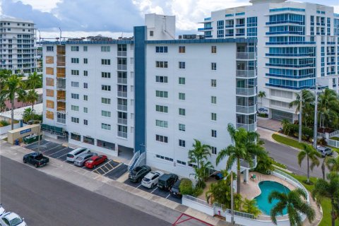 Condominio en venta en Fort Lauderdale, Florida, 2 dormitorios, 132.57 m2 № 1861304 - foto 27