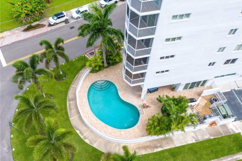 Condominio en venta en Fort Lauderdale, Florida, 2 dormitorios, 132.57 m2 № 1861304 - foto 30
