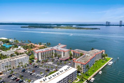 Condominio en venta en North Palm Beach, Florida, 2 dormitorios, 100.24 m2 № 2400873 - foto 11